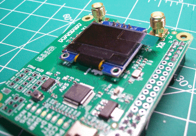 Antenna ports on PCB